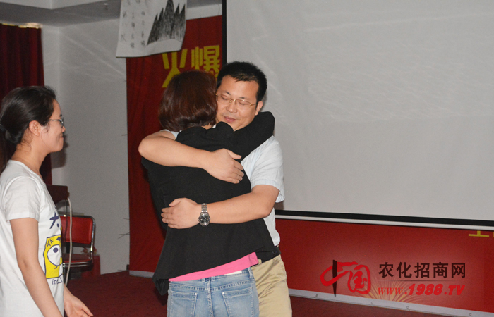 ȫ���Ը����c�F(tu��n)�(du��)�����L(zh��ng)