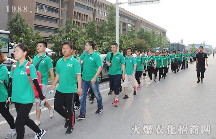 ���Ʊ��Լ������h(yu��n)��֪���Լ��ĝ����ж��