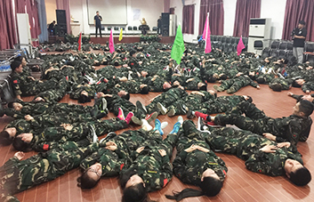 ���������ԗ�����Խ������