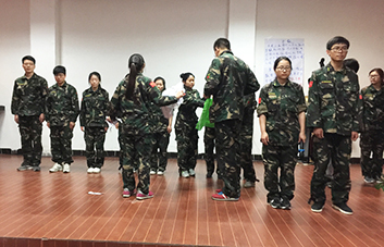 ���س��Z����Ը�����Լ��S�µđ��P�Z����