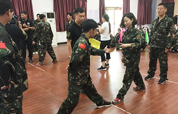 ��(d��ng)���¶��Q�ĕr(sh��)��ȫ�����(hu��)����׌·��